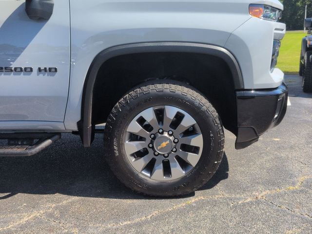 Used 2024 Chevrolet Silverado 2500 Custom w/ Custom Value Package AWD/4WD image 9