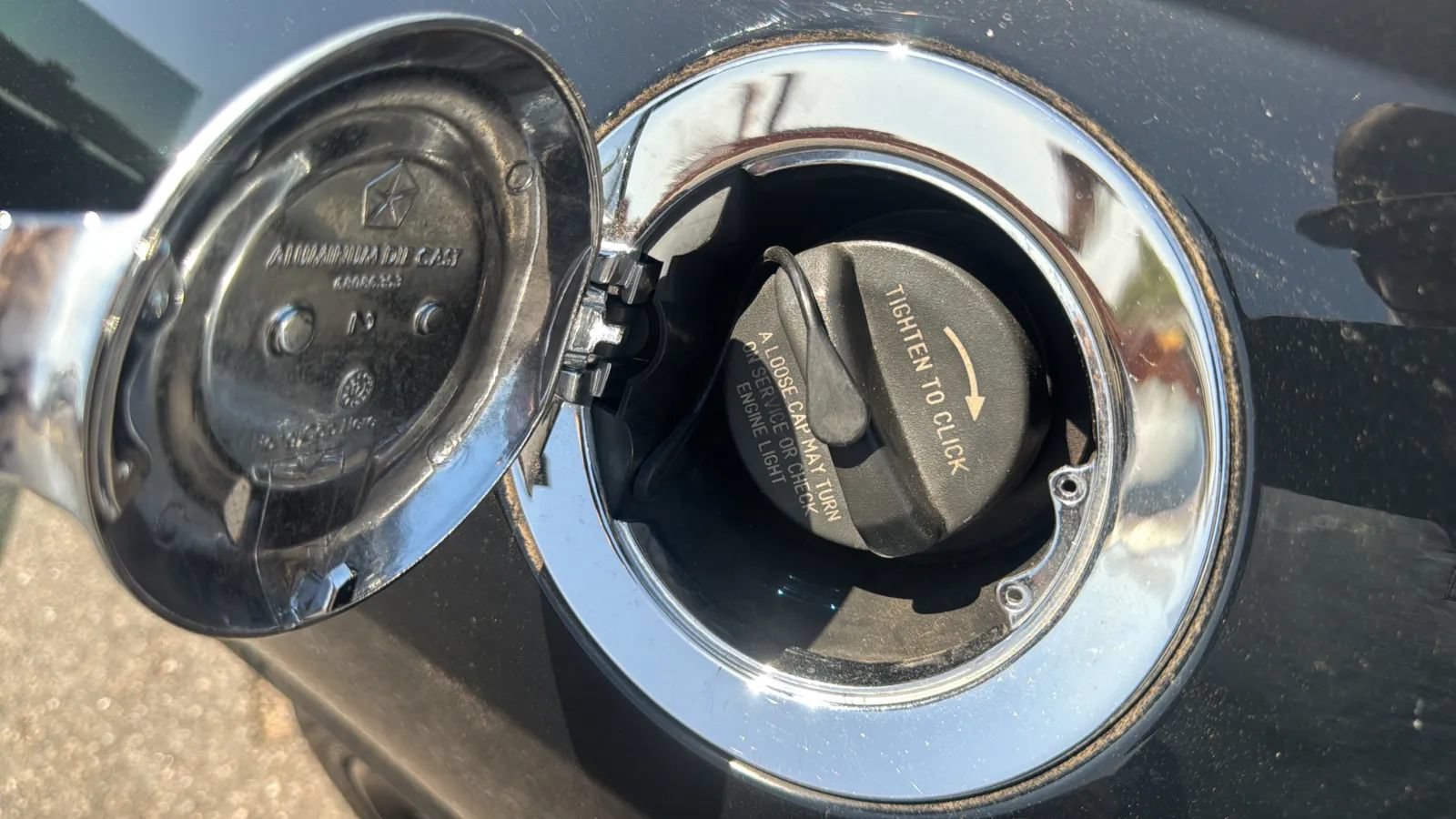 Used 2017 Dodge Challenger R/T RWD image 38