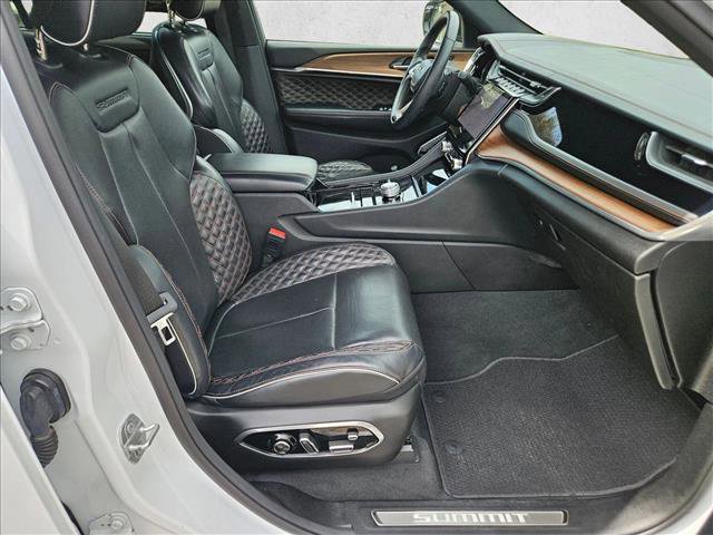 Used 2023 Jeep Grand Cherokee L Summit w/ Advanced Protech Group IV image 22