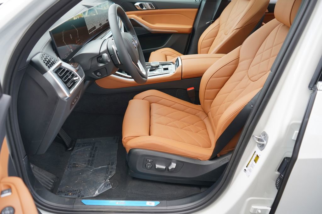 New 2026 BMW X5 sDrive40i image 9