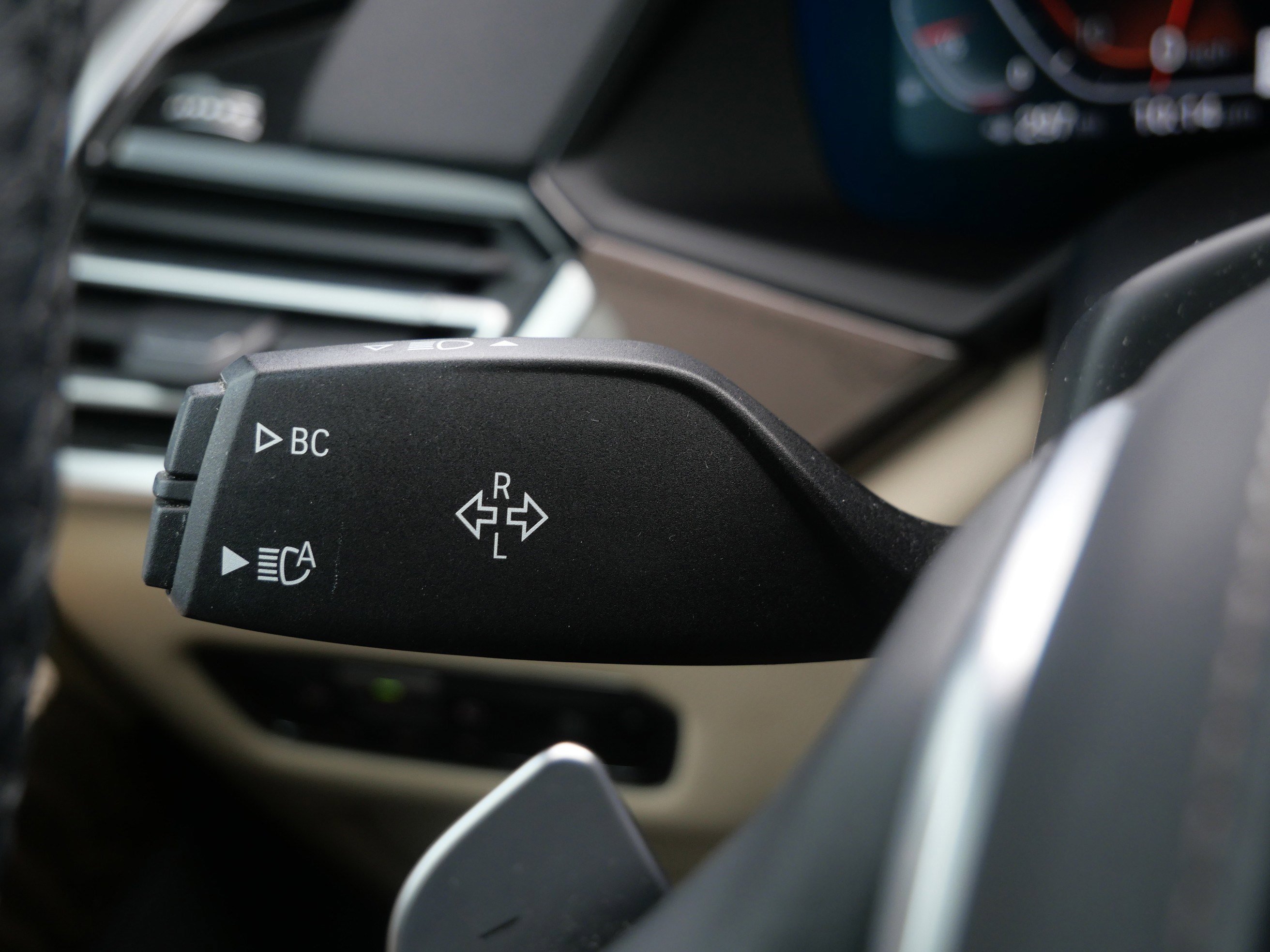 Used 2022 BMW X5 xDrive40i w/ Premium Package image 27