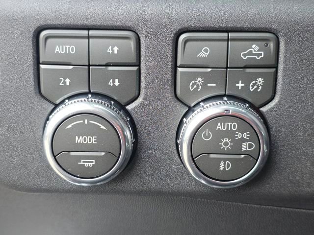 New 2026 GMC Sierra 3500 SLT w/ SLT Convenience Package AWD/4WD image 31