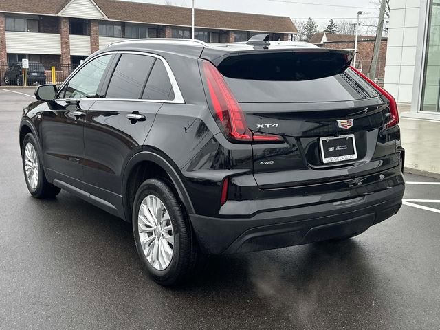 Certified 2024 Cadillac XT4 Luxury w/ Cold Weather Package image 38