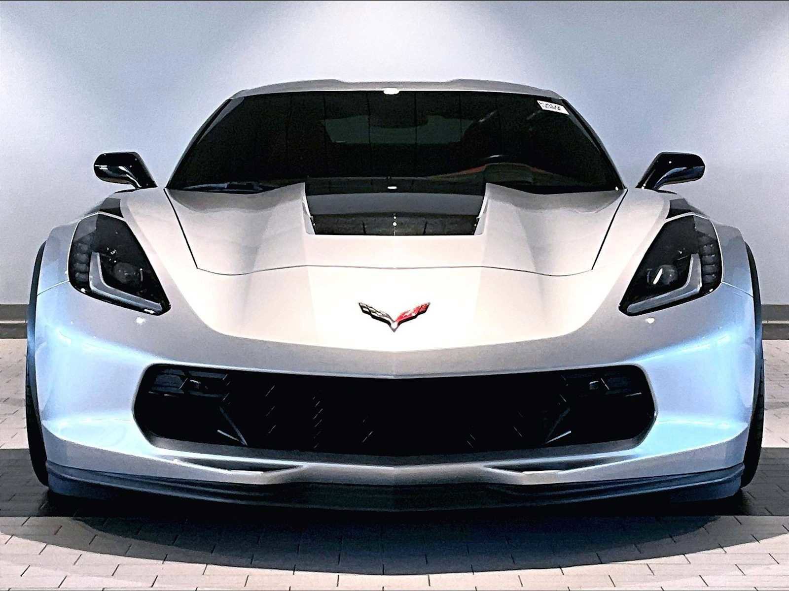 Used 2018 Chevrolet Corvette Grand Sport RWD image 13