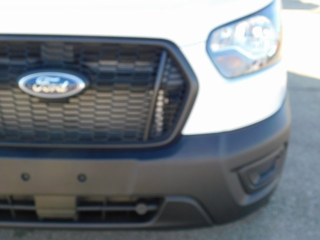 New 2025 Ford Transit 250 148 Medium Roof image 9