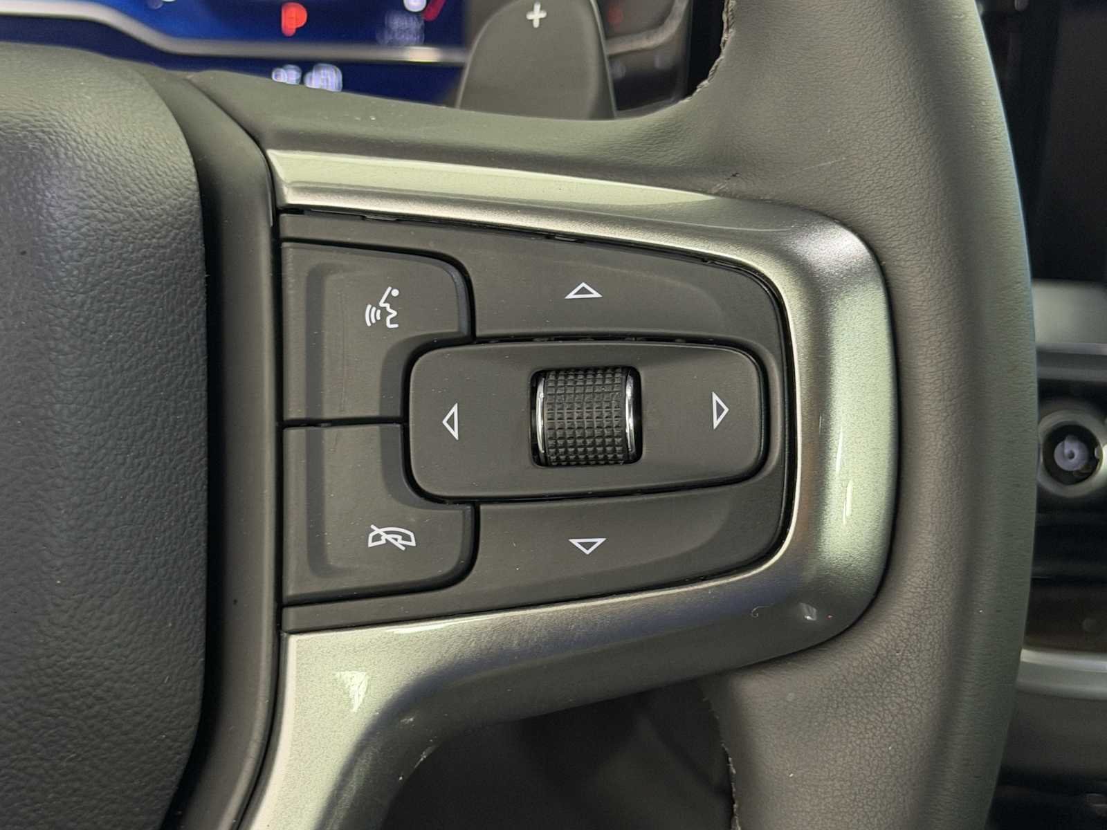 Used 2025 Chevrolet Silverado 1500 RST w/ Convenience Package II RWD image 25