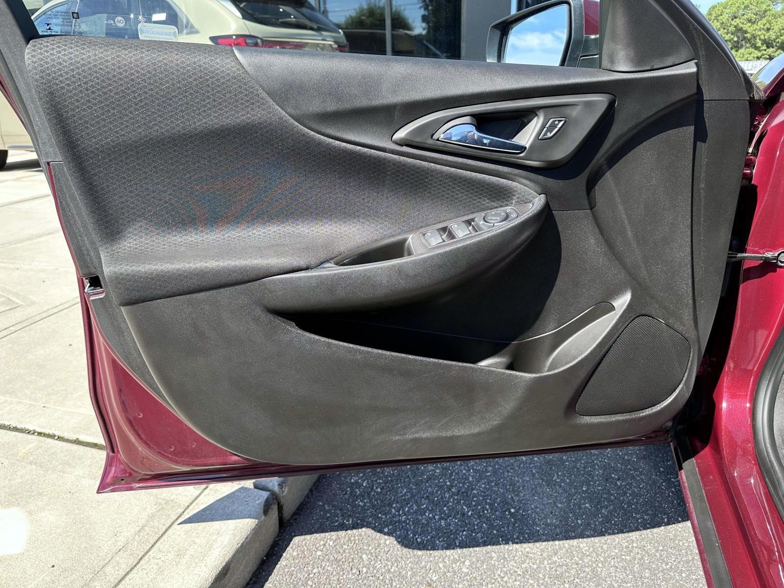 Used 2016 Chevrolet Malibu LT FWD image 8