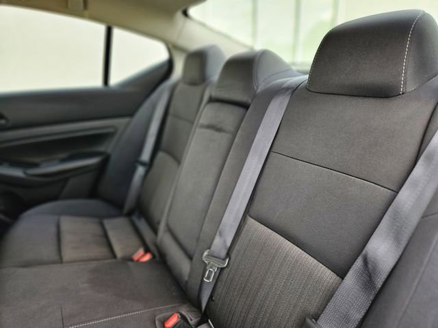 Used 2024 Nissan Altima 2.5 SV FWD image 26
