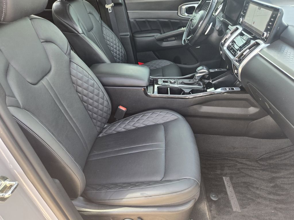 Certified 2023 Kia Sorento SX AWD/4WD image 13