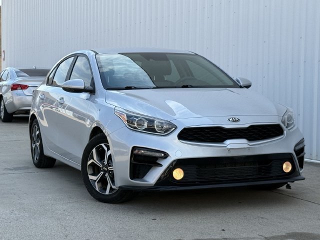 Used 2021 Kia Forte LXS FWD image 2