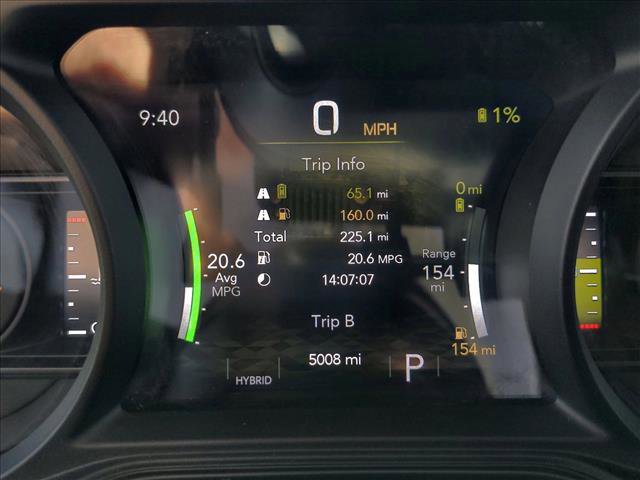 Used 2025 Jeep Wrangler Willys image 12