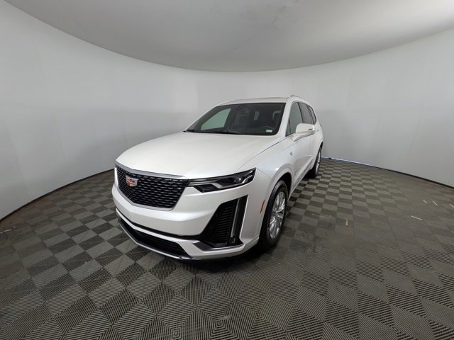 Certified 2025 Cadillac XT6 Luxury image 31