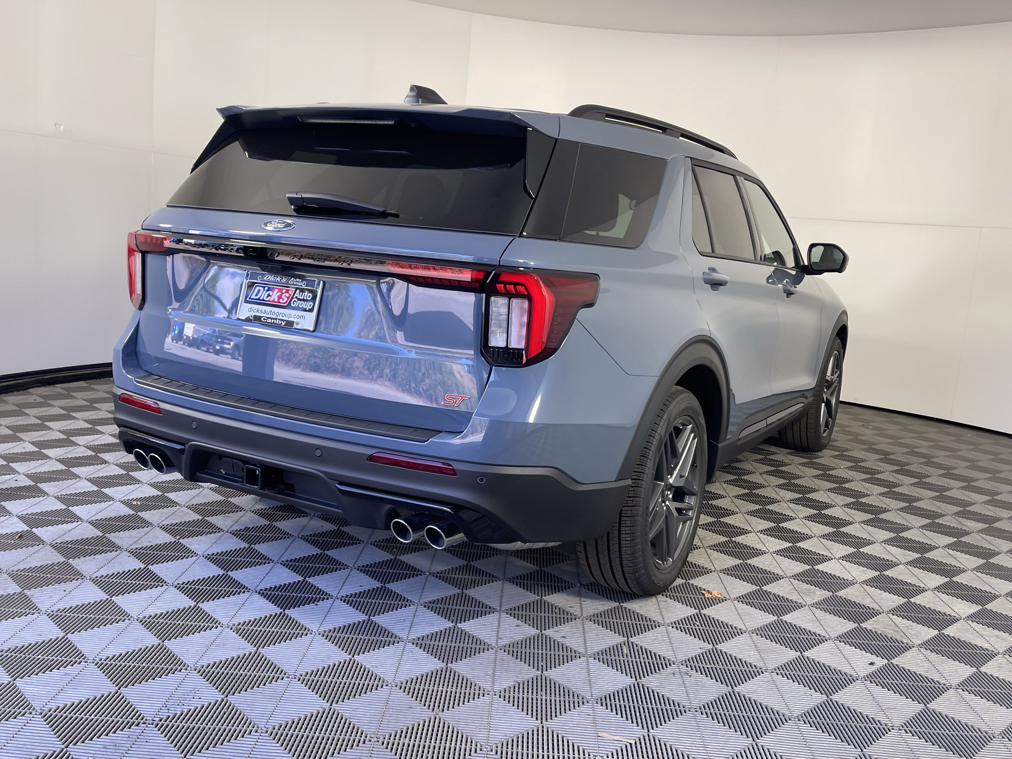 New 2026 Ford Explorer ST w/ Sun And Sound Package AWD/4WD image 5