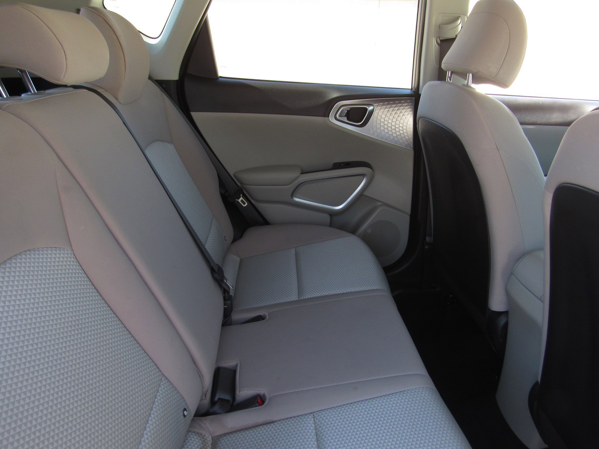 Used 2022 Kia Soul LX image 11