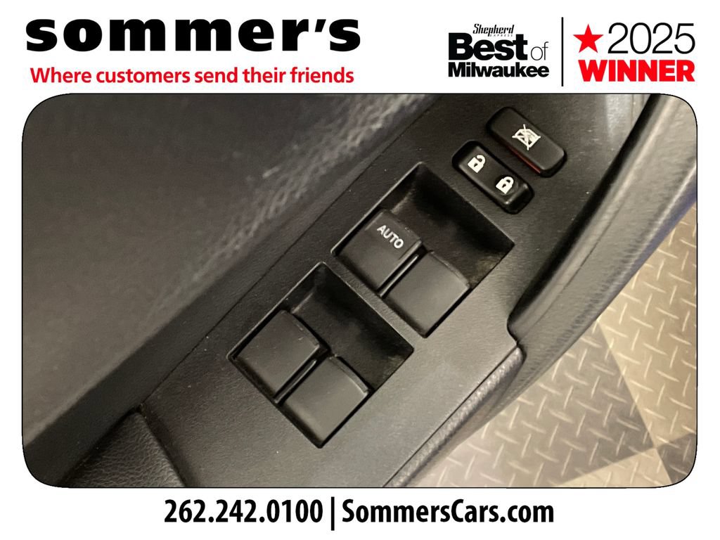 Used 2015 Toyota Corolla S FWD image 11