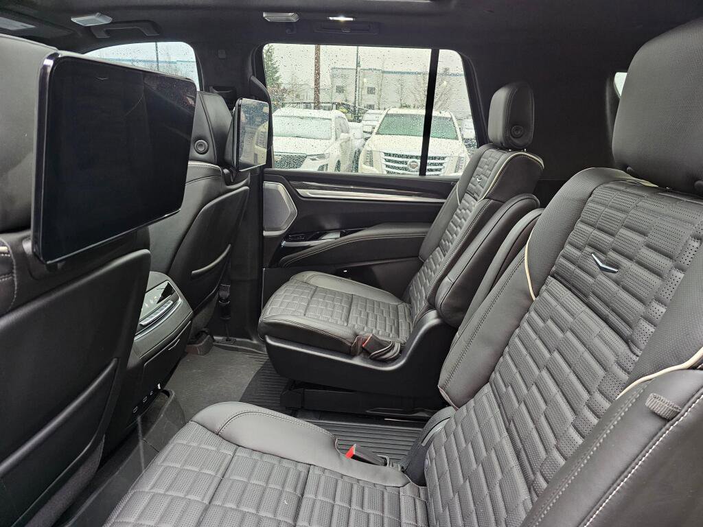 Used 2025 Cadillac Escalade V image 20