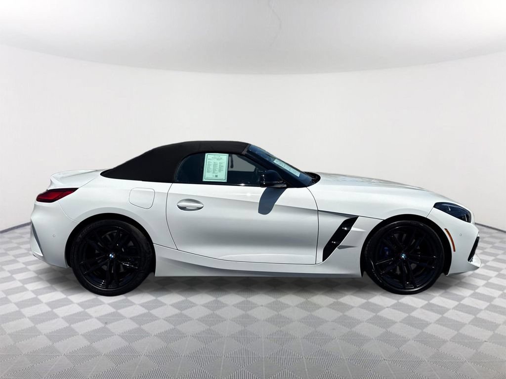 Used 2026 BMW Z4 M40i w/ Premium Package RWD image 3