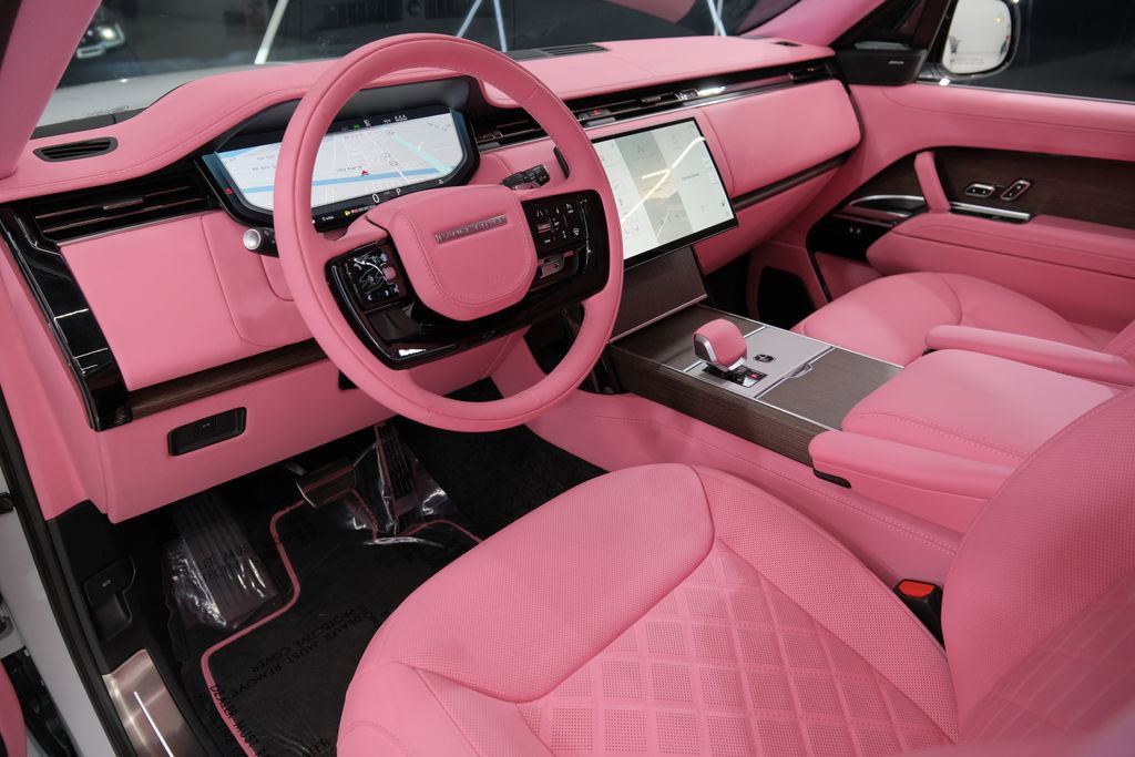 Used 2025 Land Rover Range Rover SE image 56