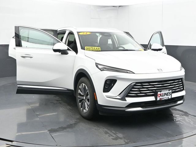 Used 2024 Buick Envision Preferred AWD/4WD image 31