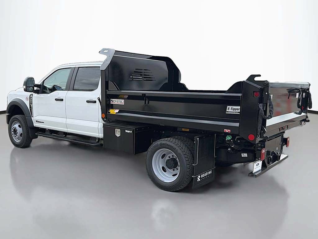 New 2026 Ford F550 4x4 Crew Cab image 4