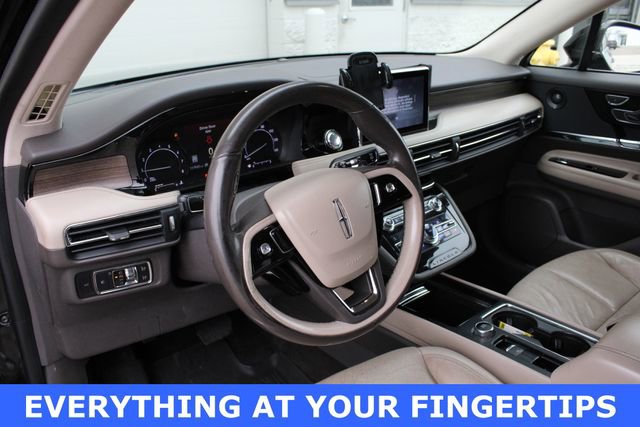 Used 2020 Lincoln Corsair Reserve w/ Equipment Group 201A image 2