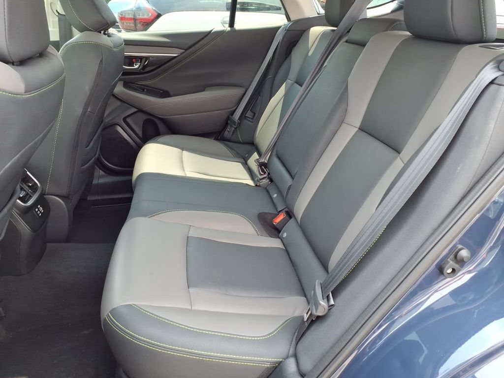 Used 2025 Subaru Outback Onyx Edition AWD/4WD image 13