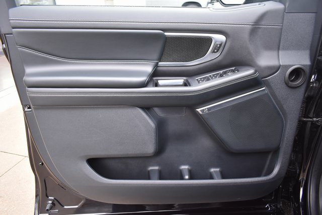 Used 2025 Ford Expedition Platinum w/ Stealth Performance Package image 14