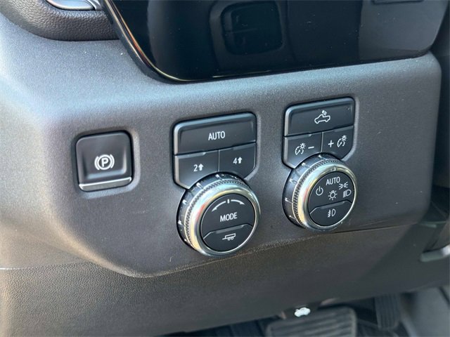 Used 2025 GMC Sierra 1500 Elevation image 24