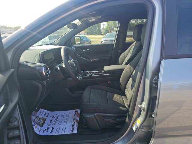 New 2026 Chevrolet Equinox LT w/ LPO, Floor Liner Package image 17
