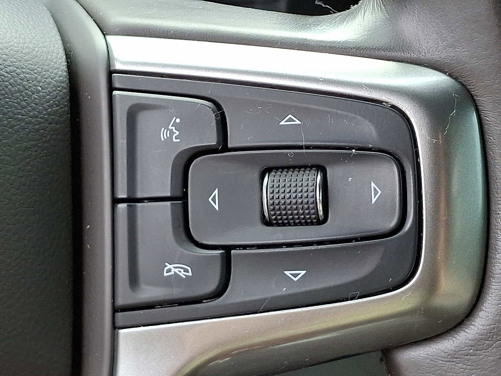 Used 2019 Chevrolet Silverado 1500 RST image 23