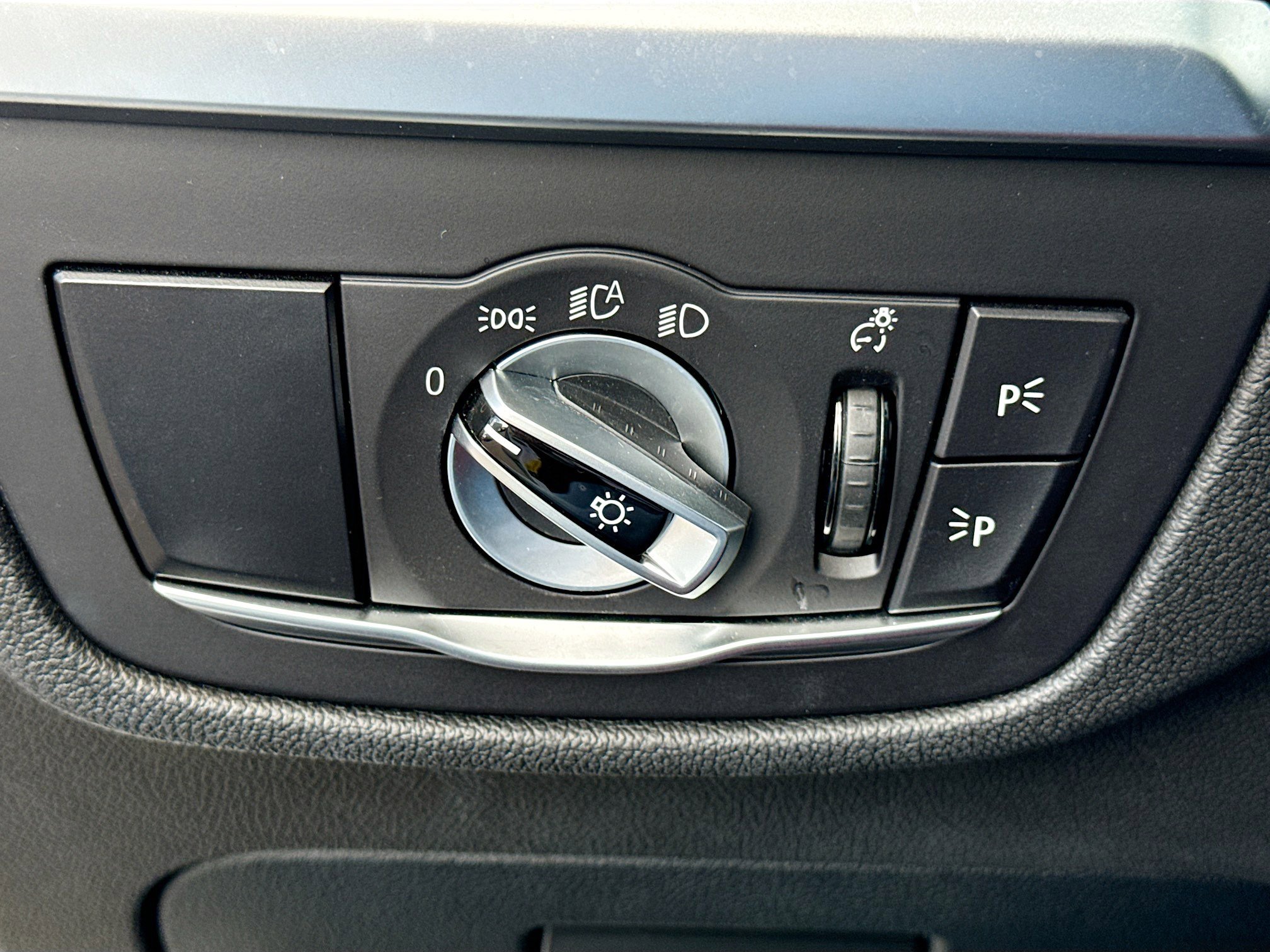 Used 2023 BMW X3 xDrive30i w/ M Sport Package image 36