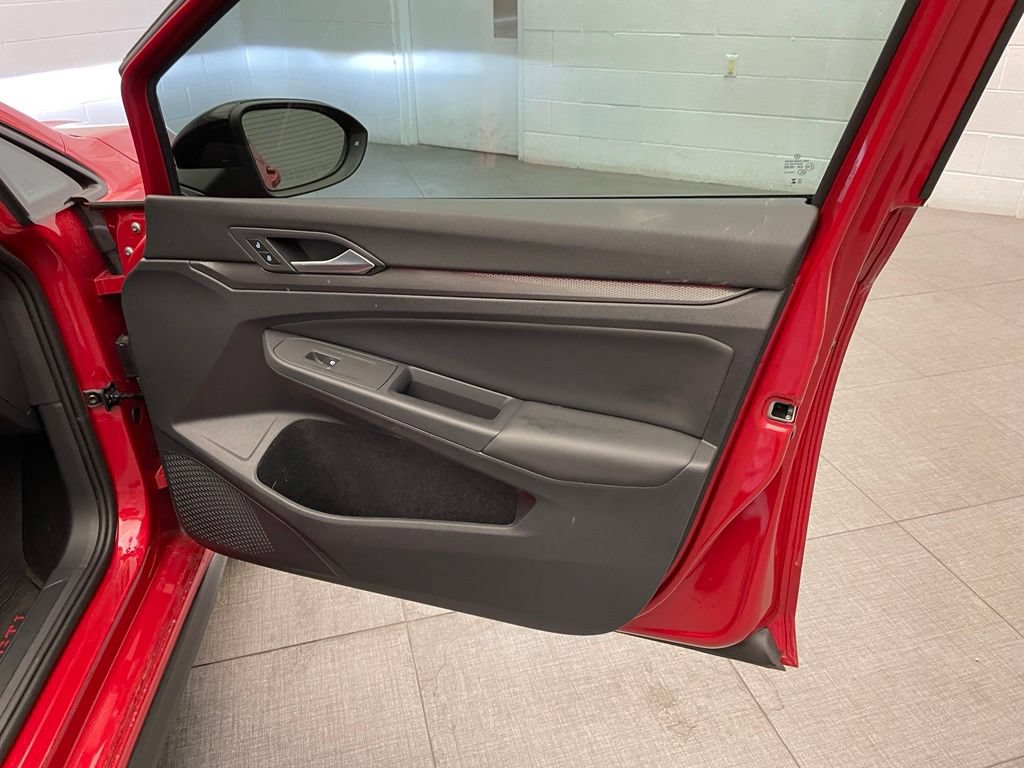 Used 2024 Volkswagen GTI SE FWD image 31