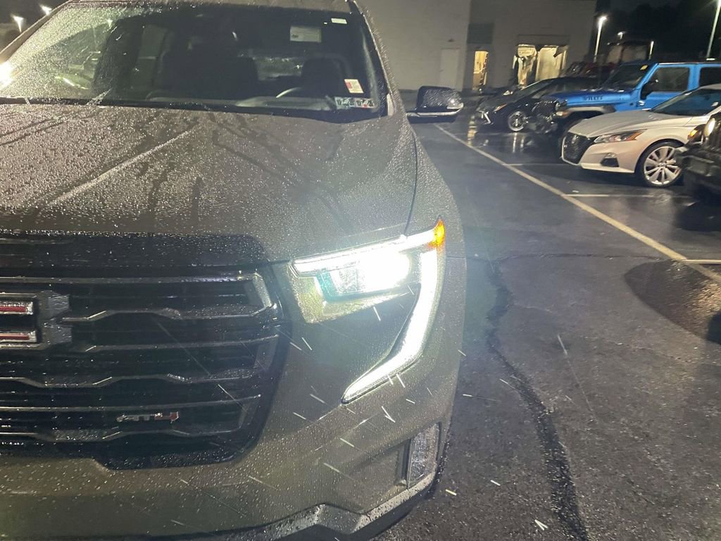 Used 2024 GMC Acadia AT4 w/ Luxury Package image 14