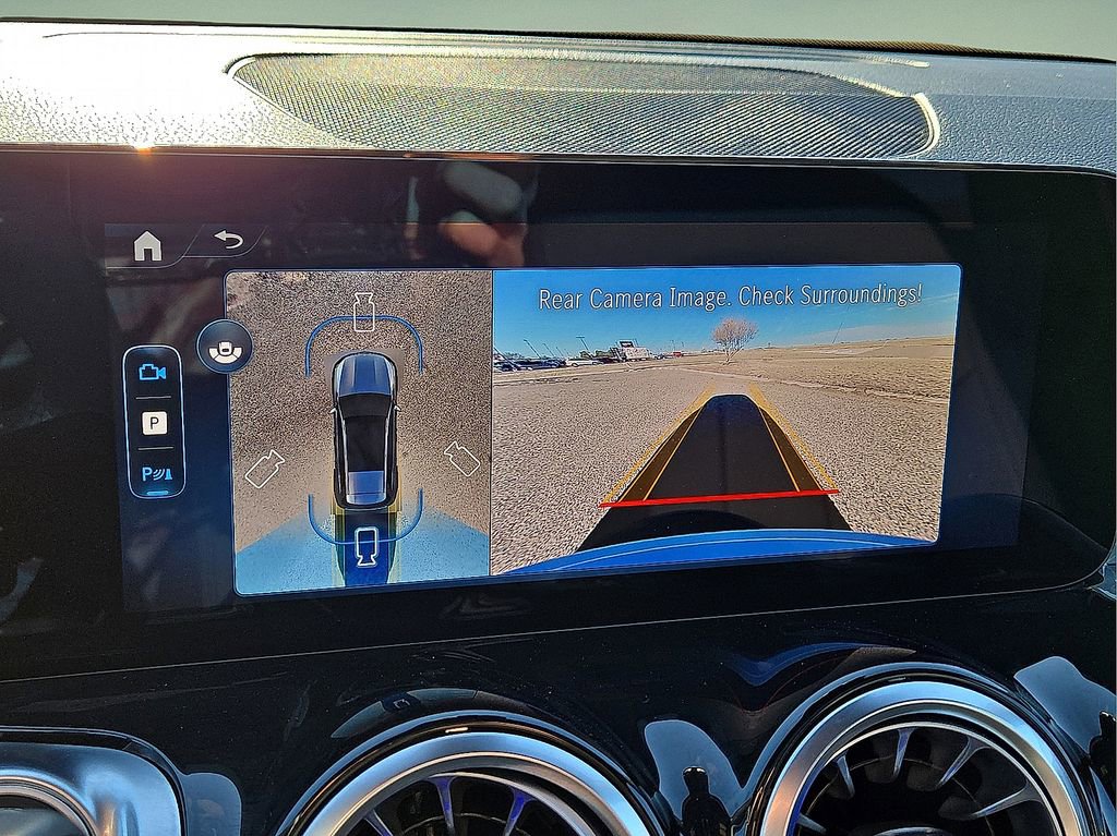 Used 2025 Mercedes-Benz GLB 250 image 28