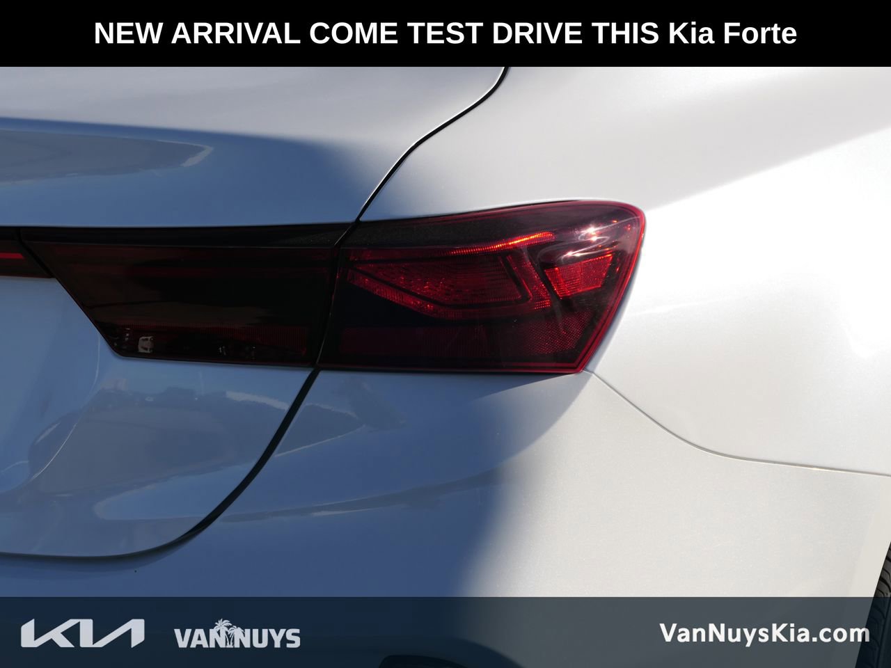 Used 2024 Kia Forte LXS image 3