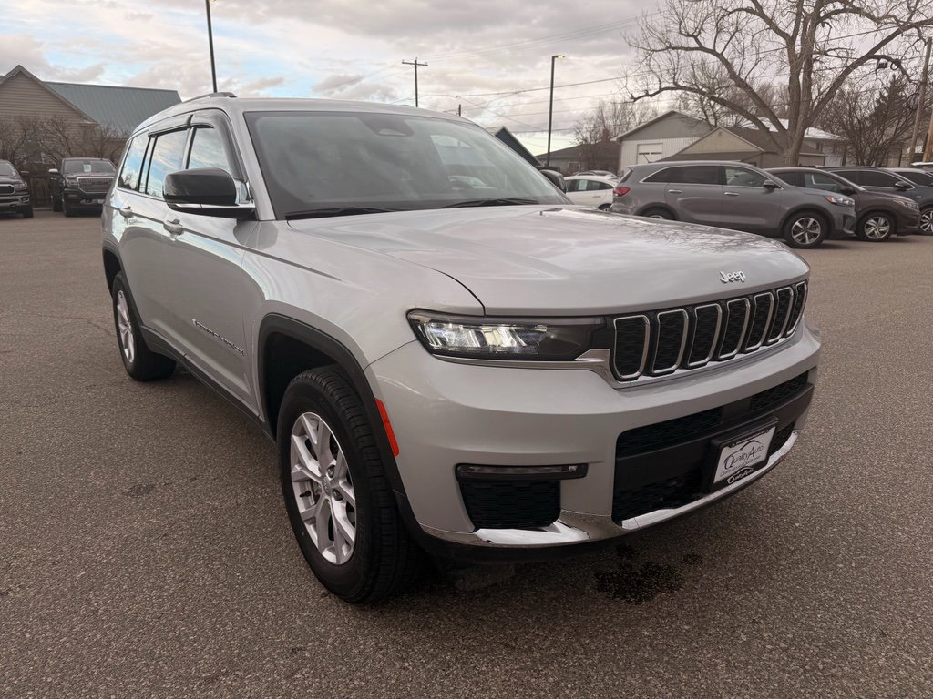Used 2022 Jeep Grand Cherokee L Limited AWD/4WD image 4