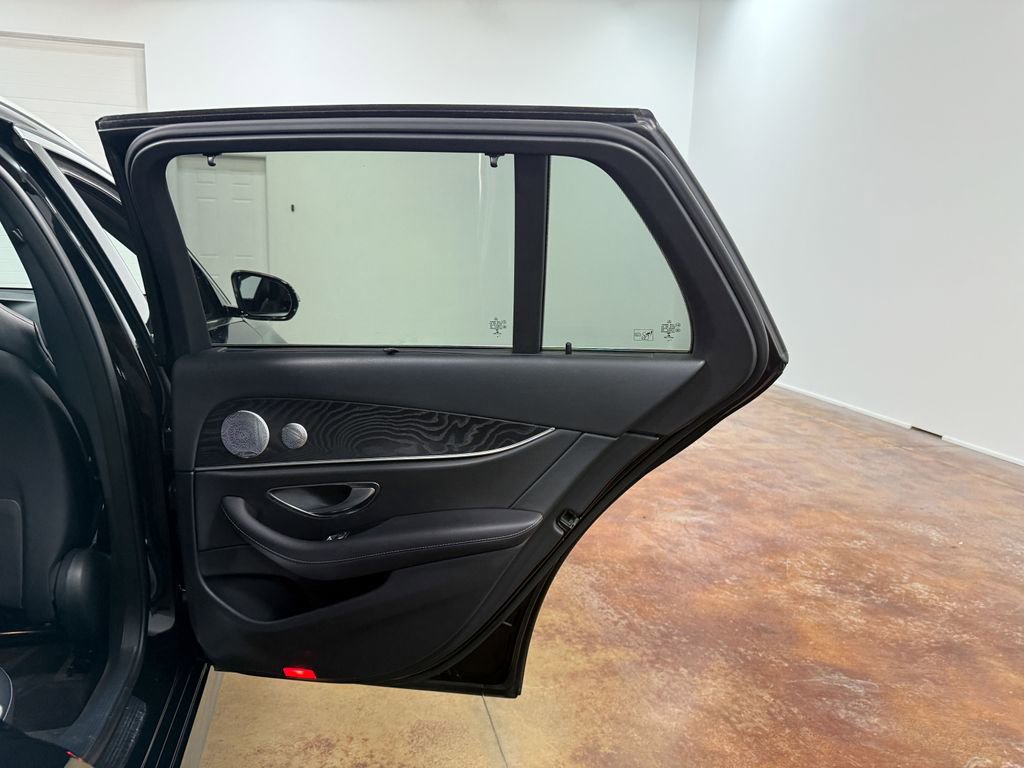 Used 2019 Mercedes-Benz E 450 E 450 image 59