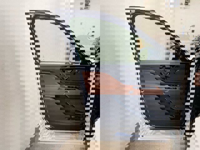 New 2026 Lincoln Aviator Reserve w/ Jet Appearance Package image 16