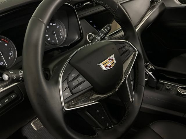Used 2026 Cadillac XT5 Sportv w/ LPO, Floor Liner Package AWD/4WD image 18