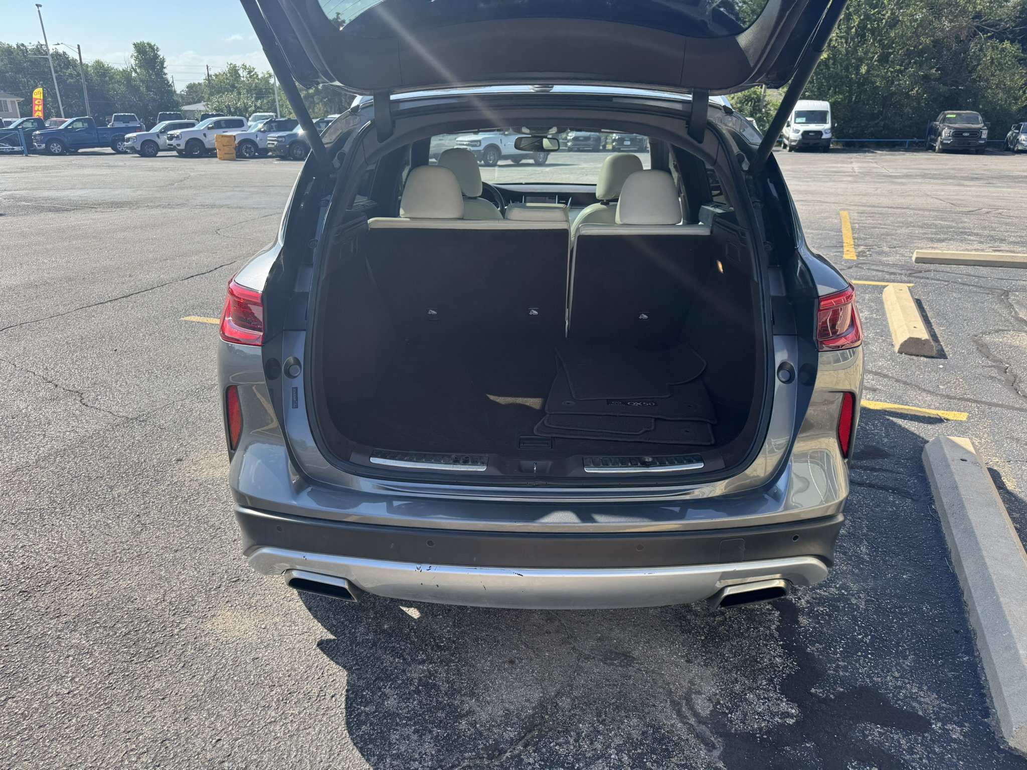 Used 2021 INFINITI QX50 Autograph w/ Premium White Leather Package FWD image 5