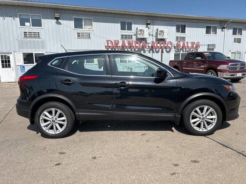 Used 2019 Nissan Rogue Sport S w/ Appearance Package image 6