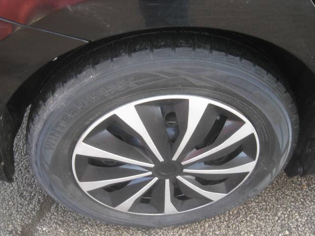 Used 2013 Toyota Prius V Five image 36