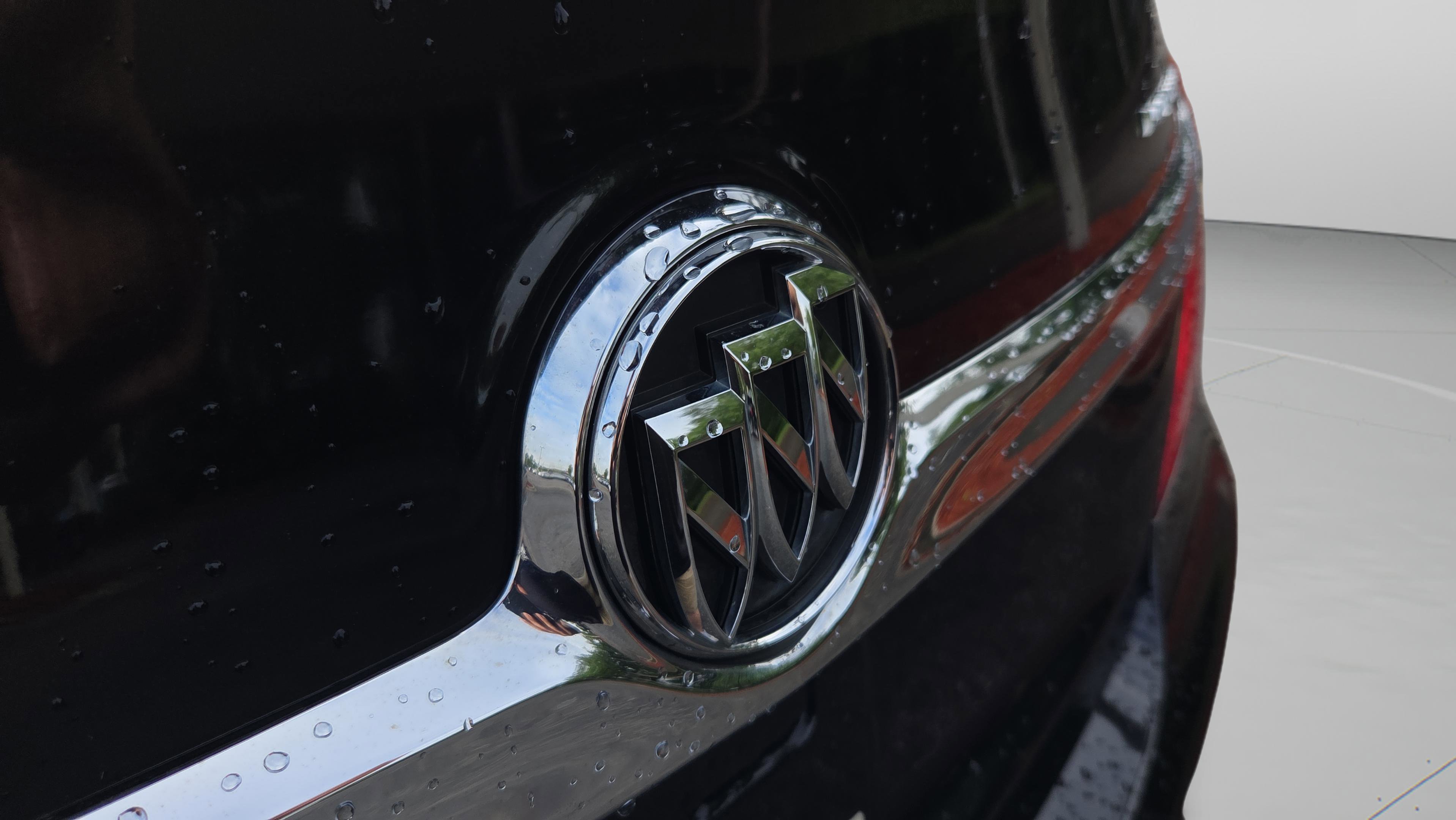 Used 2016 Buick LaCrosse Sport Touring FWD image 29