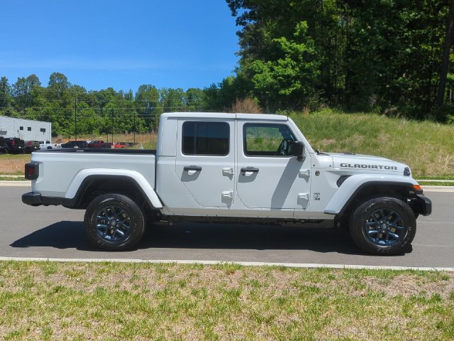 New 2026 Jeep Gladiator Sport AWD/4WD image 14