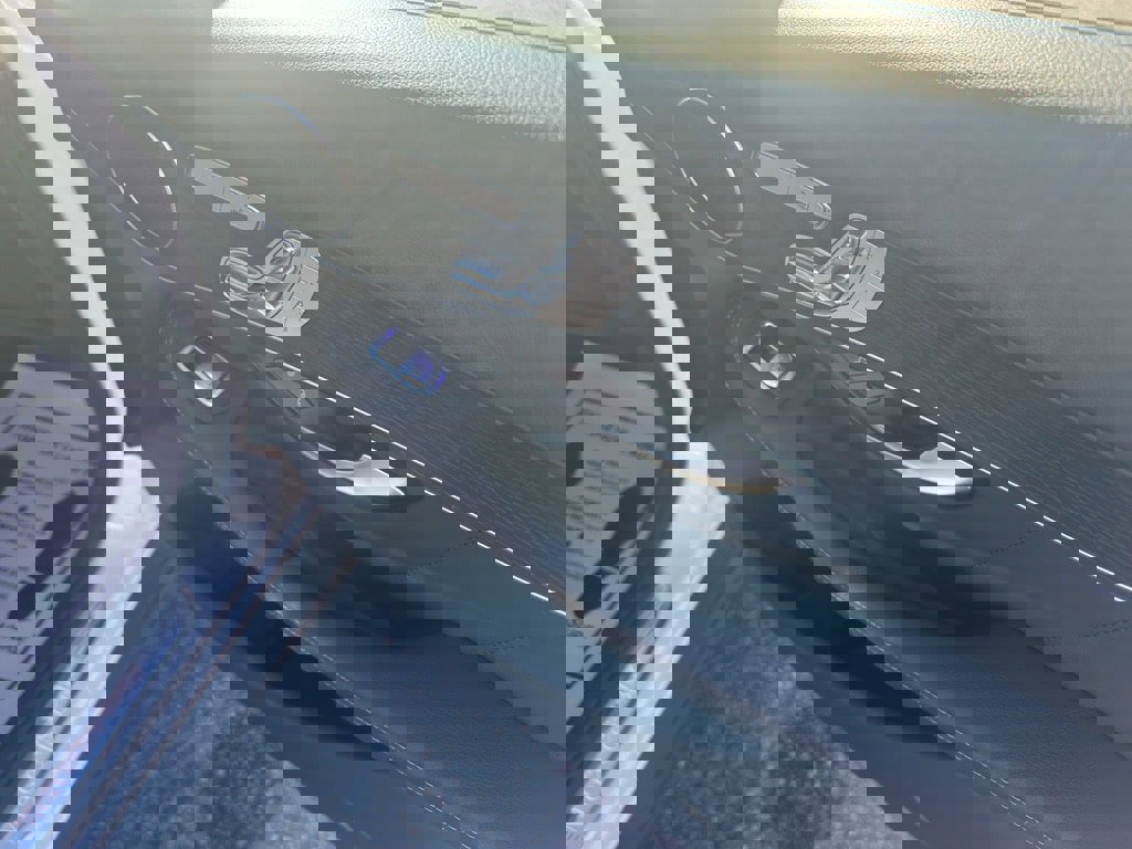 Used 2022 Mercedes-Benz GLC 300 300 4matic image 19