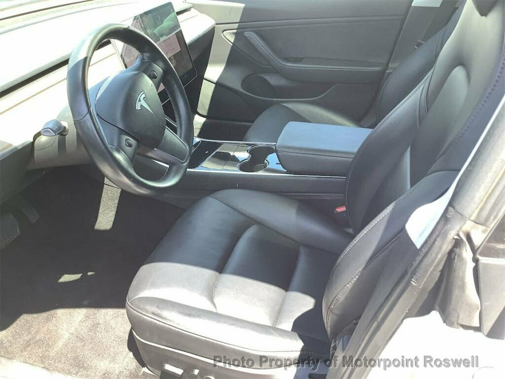 Used 2018 Tesla Model 3 Long Range RWD image 4