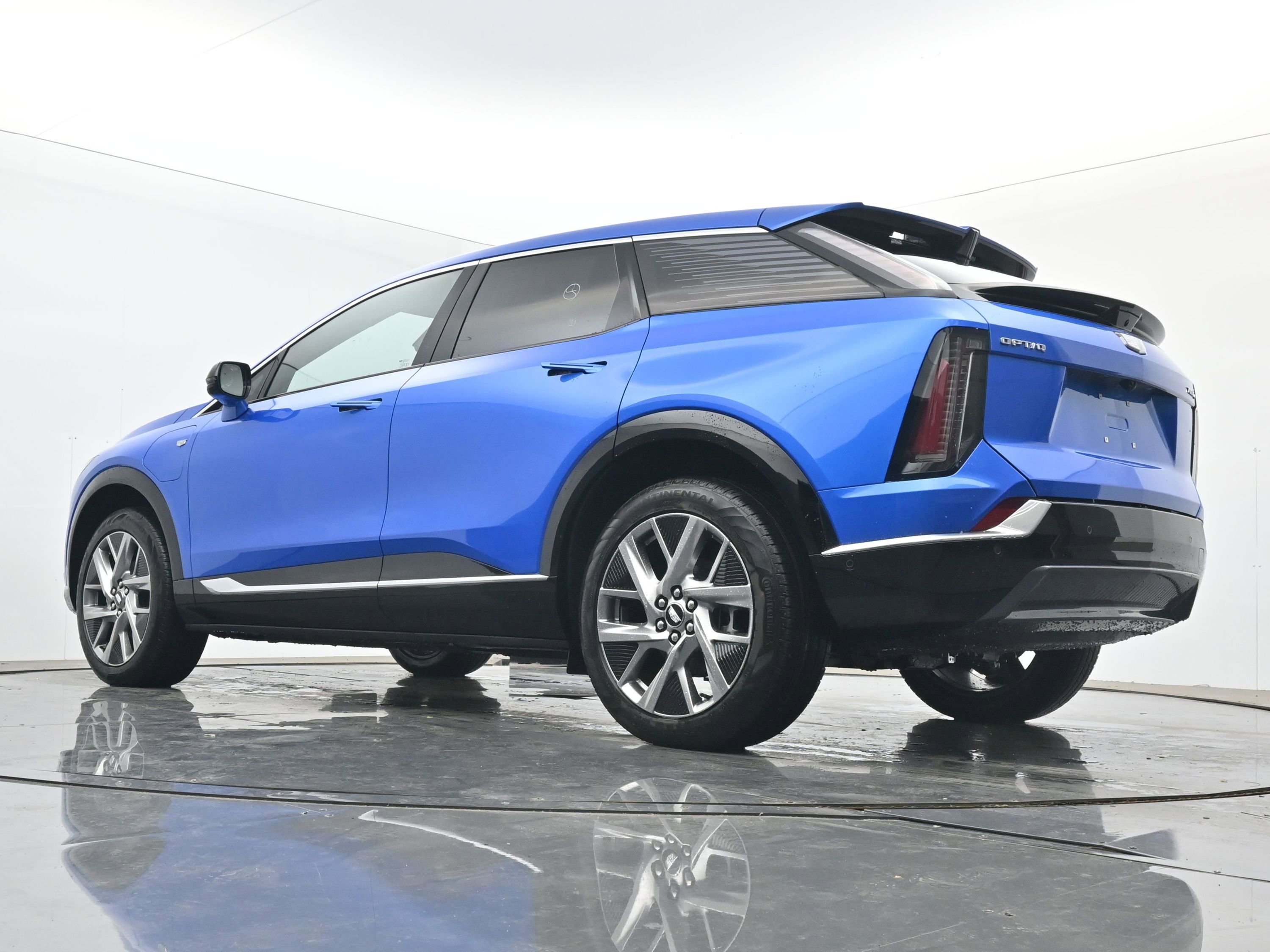 New 2026 Cadillac Optiq Luxury 2 AWD/4WD image 17