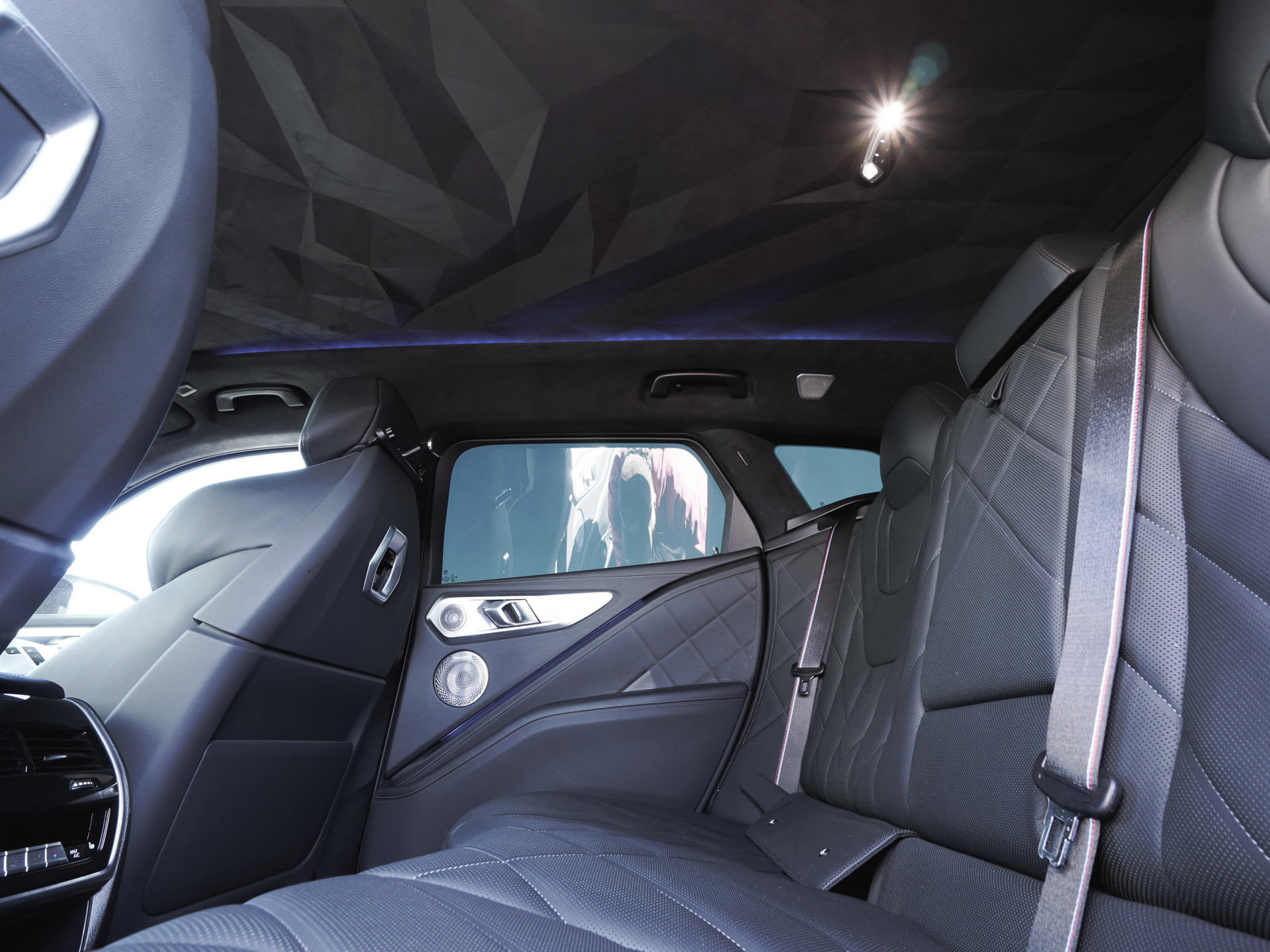 Used 2025 BMW XM image 38