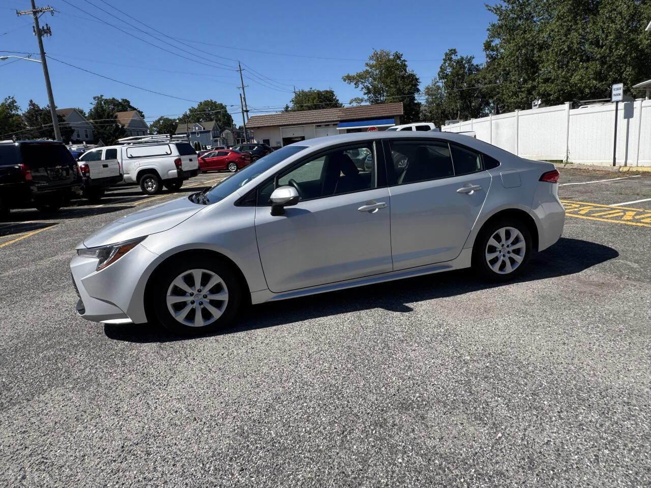 Used 2023 Toyota Corolla LE image 19