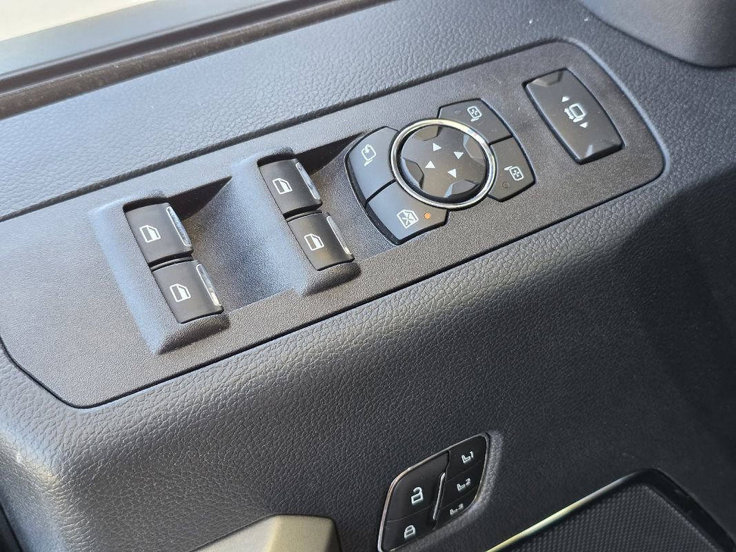 Used 2022 Ford F250 Lariat w/ Lariat Ultimate Package image 19